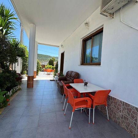 Vila Hergi Sarandë 外观 照片