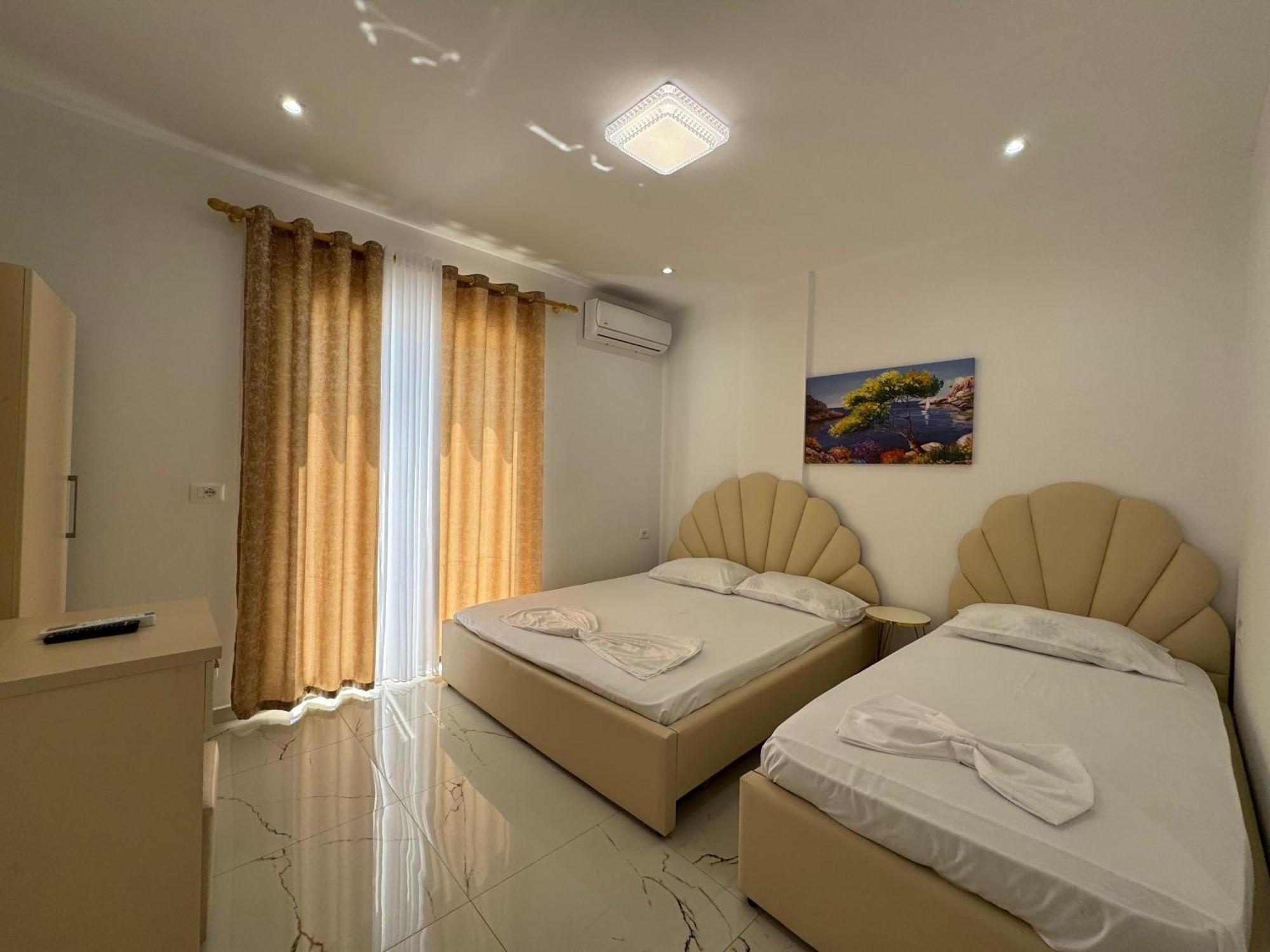 Vila Hergi Sarandë 外观 照片