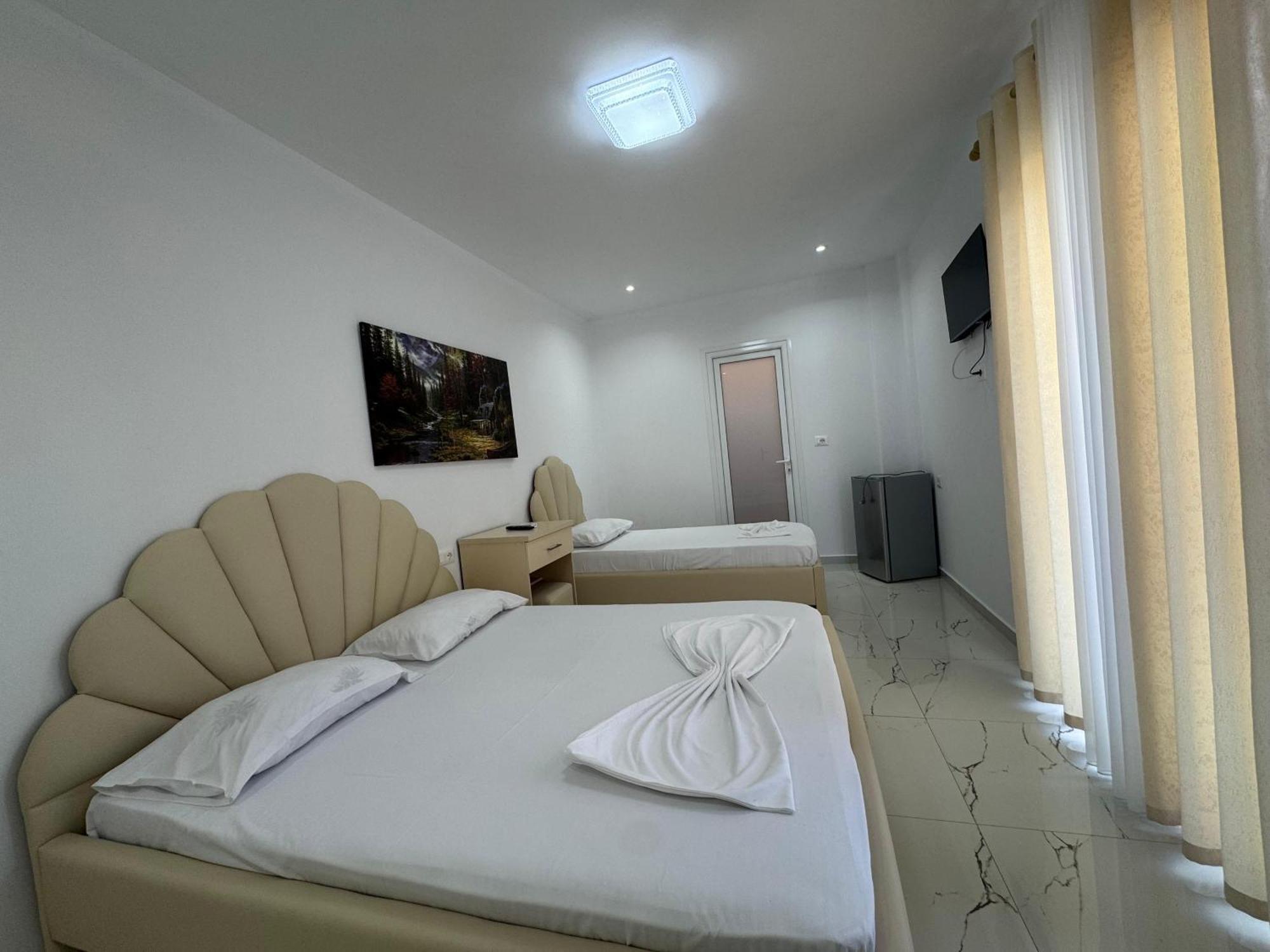 Vila Hergi Sarandë 外观 照片