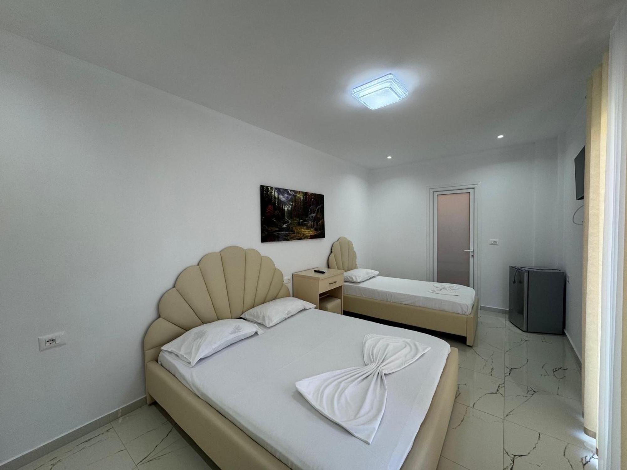 Vila Hergi Sarandë 外观 照片
