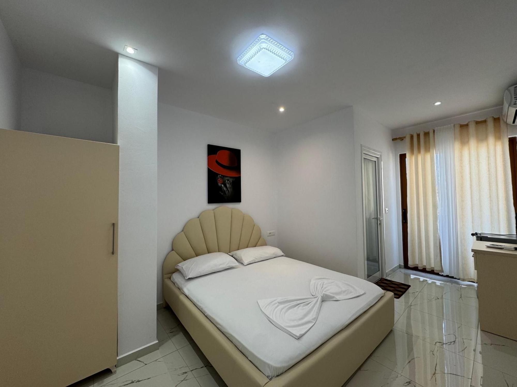 Vila Hergi Sarandë 外观 照片
