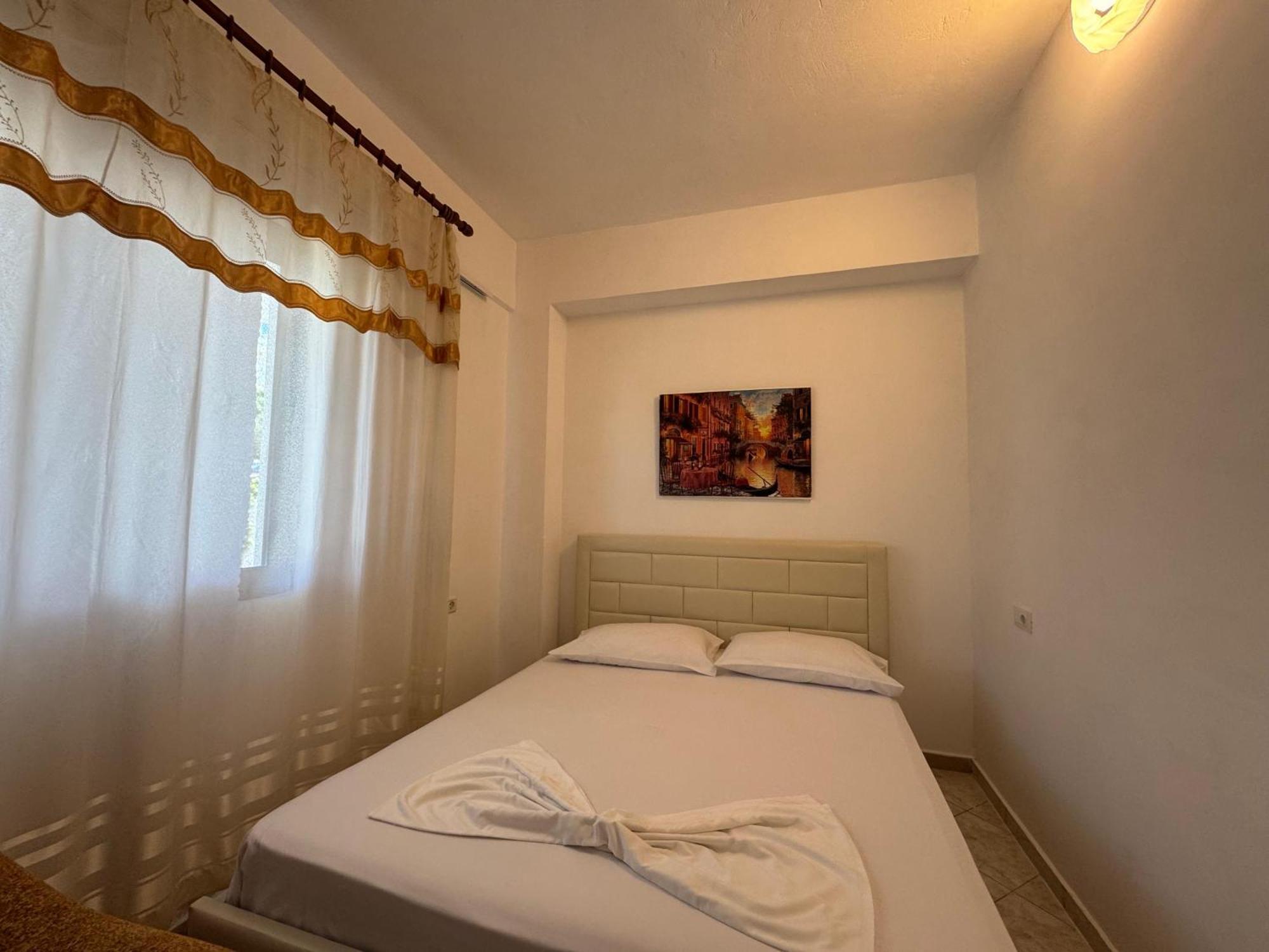 Vila Hergi Sarandë 外观 照片
